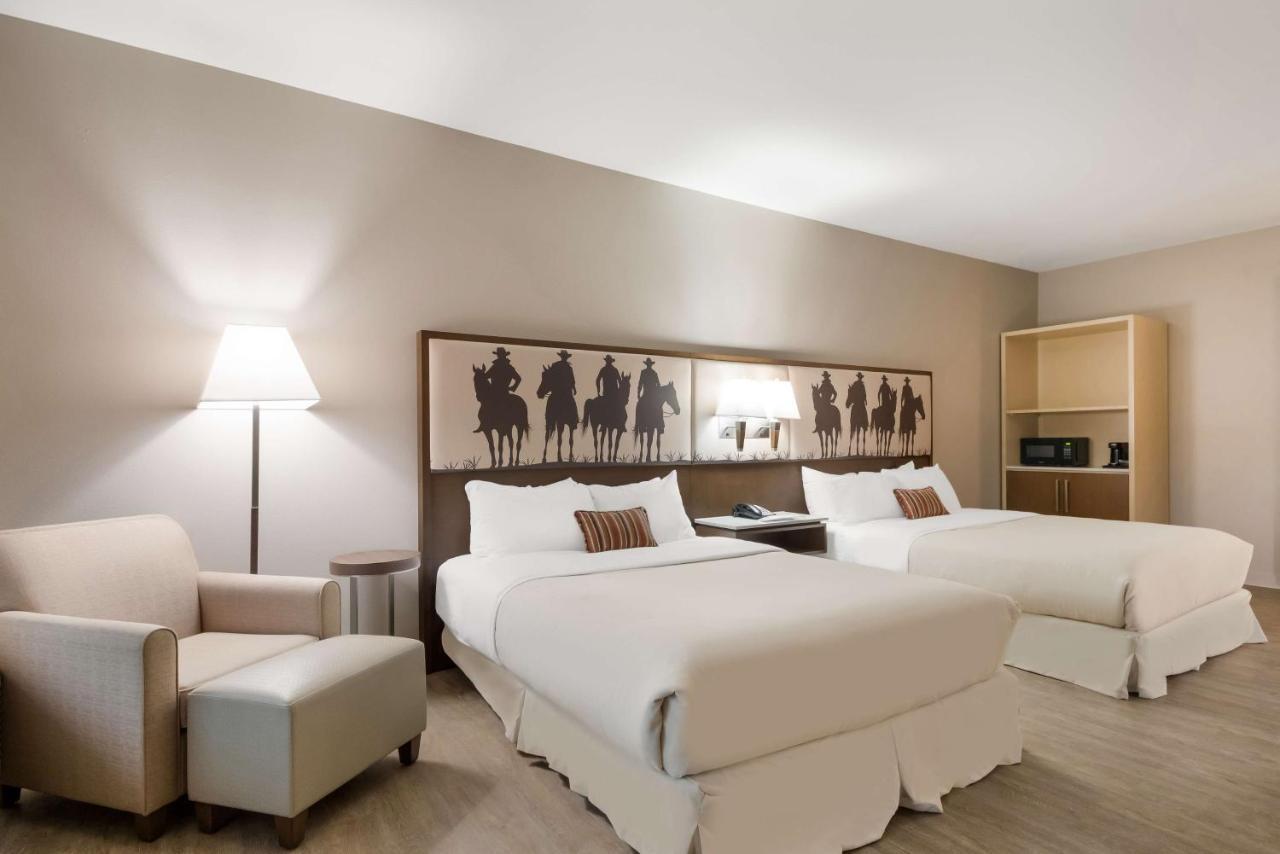 Best Western Bandera Suites & Saloon エクステリア 写真